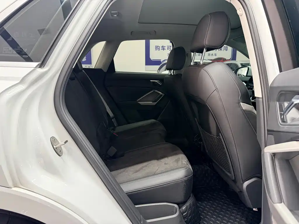 Audi Q3 — миниатюра 11