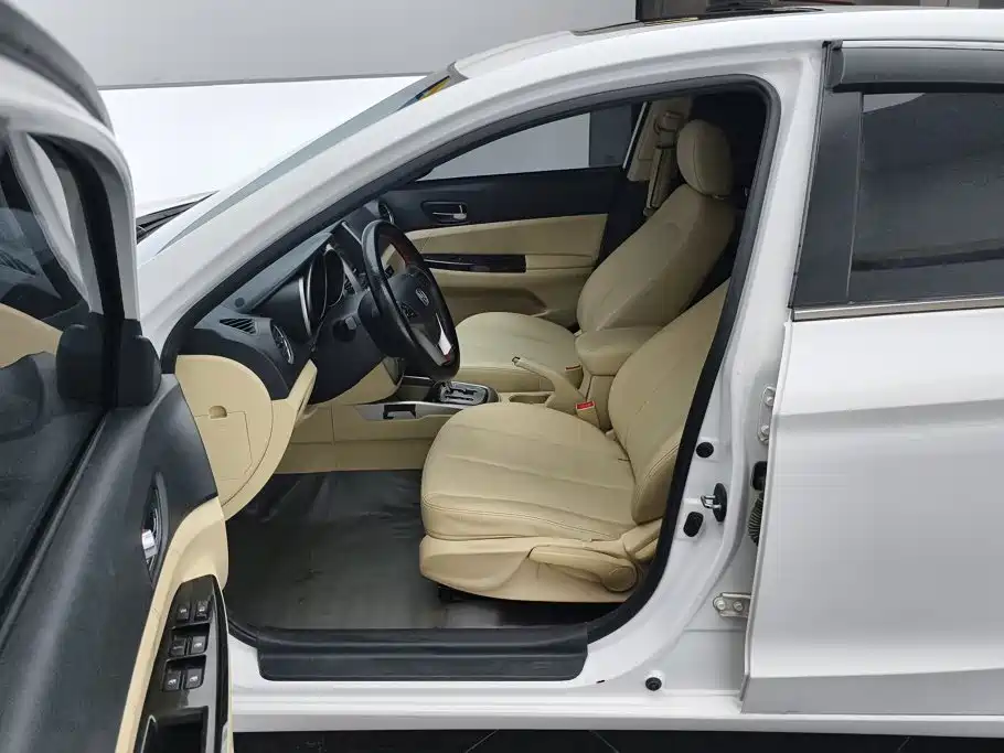 Changan Eado — миниатюра 9