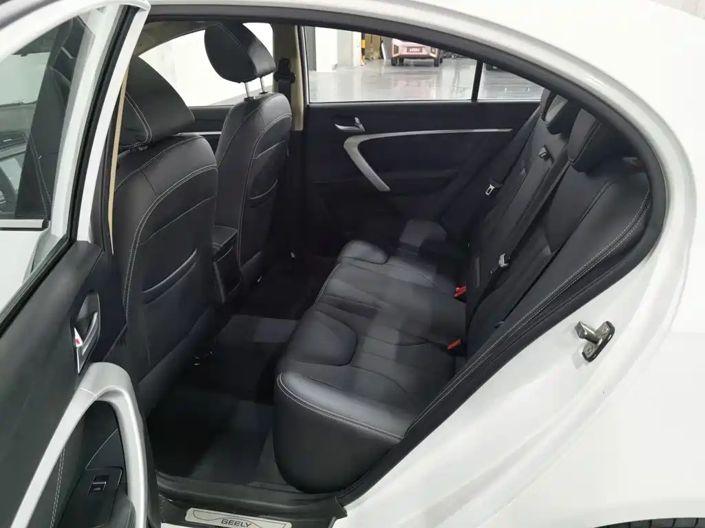 Geely Emgrand — миниатюра 15