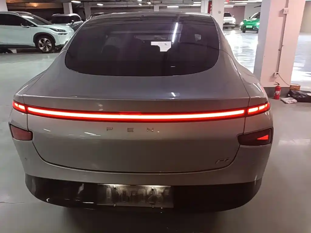 XPeng P7 — миниатюра 6