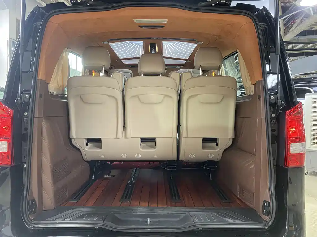 Mercedes-Benz Vito — миниатюра 12