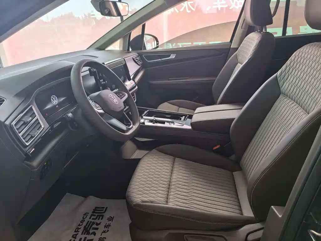 Volkswagen Viloran — миниатюра 5