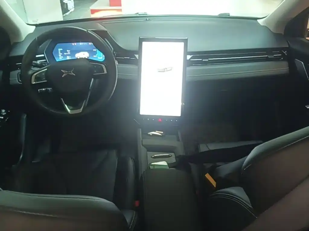 XPeng G3 — миниатюра 10