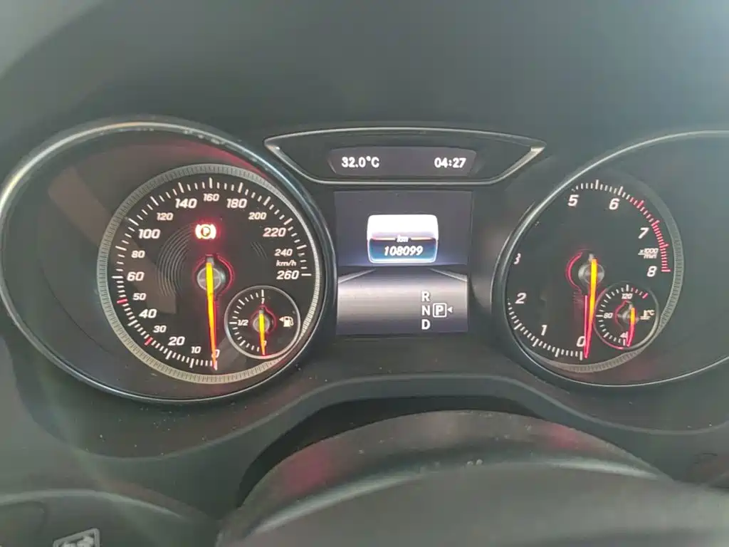 Mercedes-Benz GLA — миниатюра 12