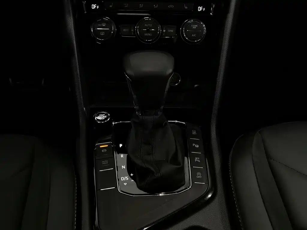 Volkswagen Tiguan L — миниатюра 13