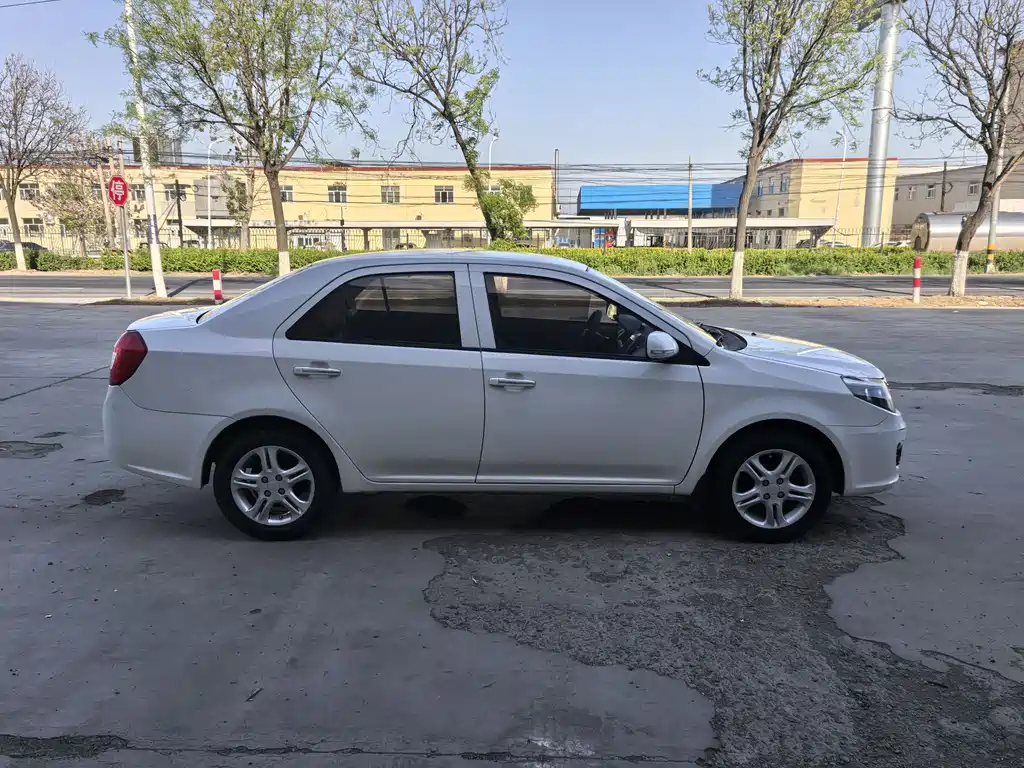 Geely Jingang 2014 1.5L MT