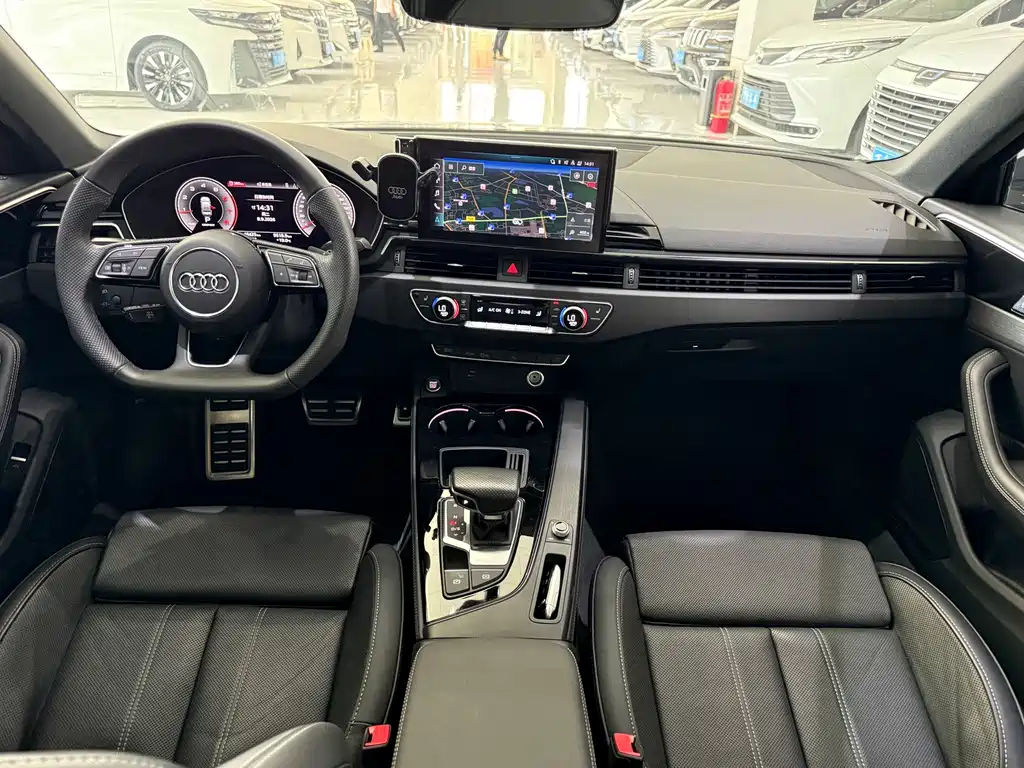 Audi A4L — миниатюра 11