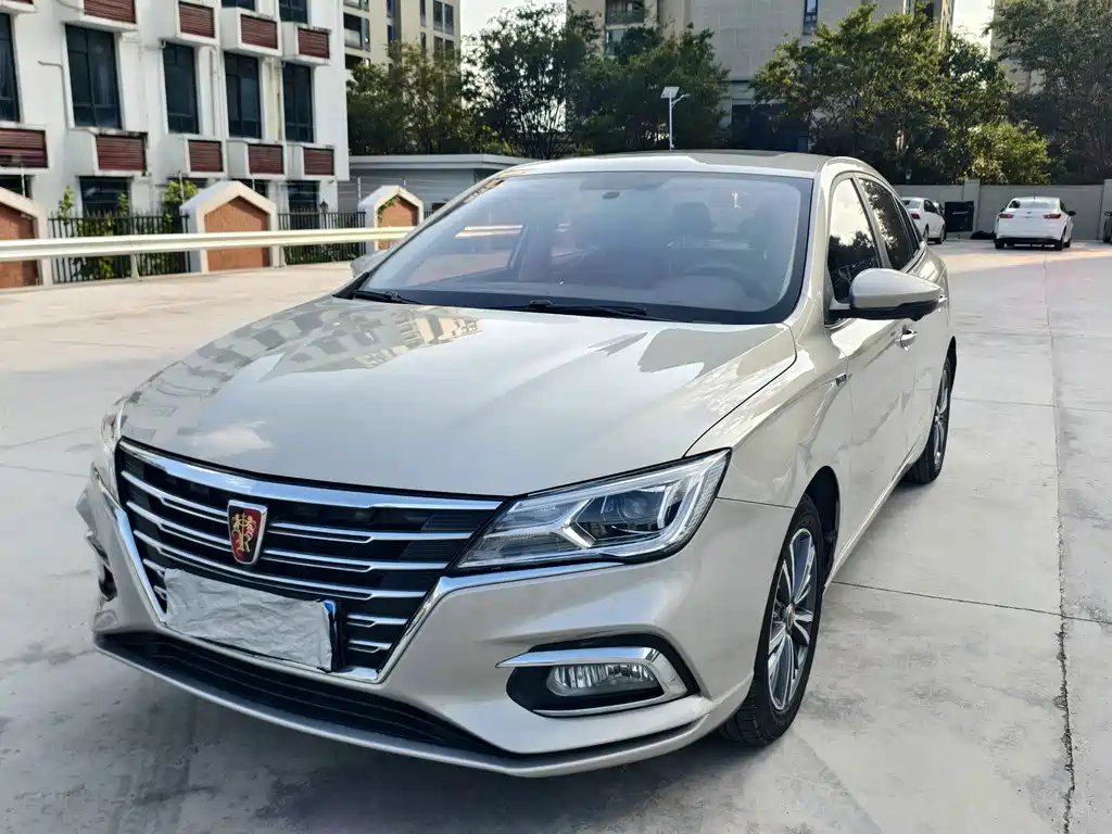 Roewe i5