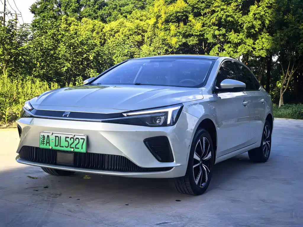 Roewe Feifan ER6 — миниатюра 2
