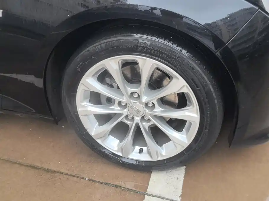 Cadillac CT5 — миниатюра 6