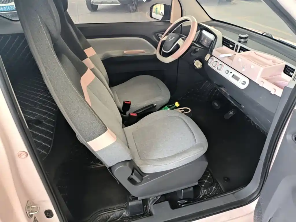 Wuling MINIEV — миниатюра 25