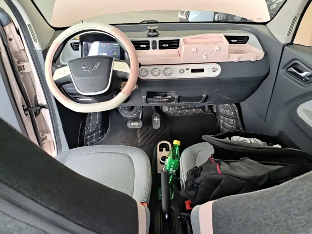Wuling MINIEV — миниатюра 13