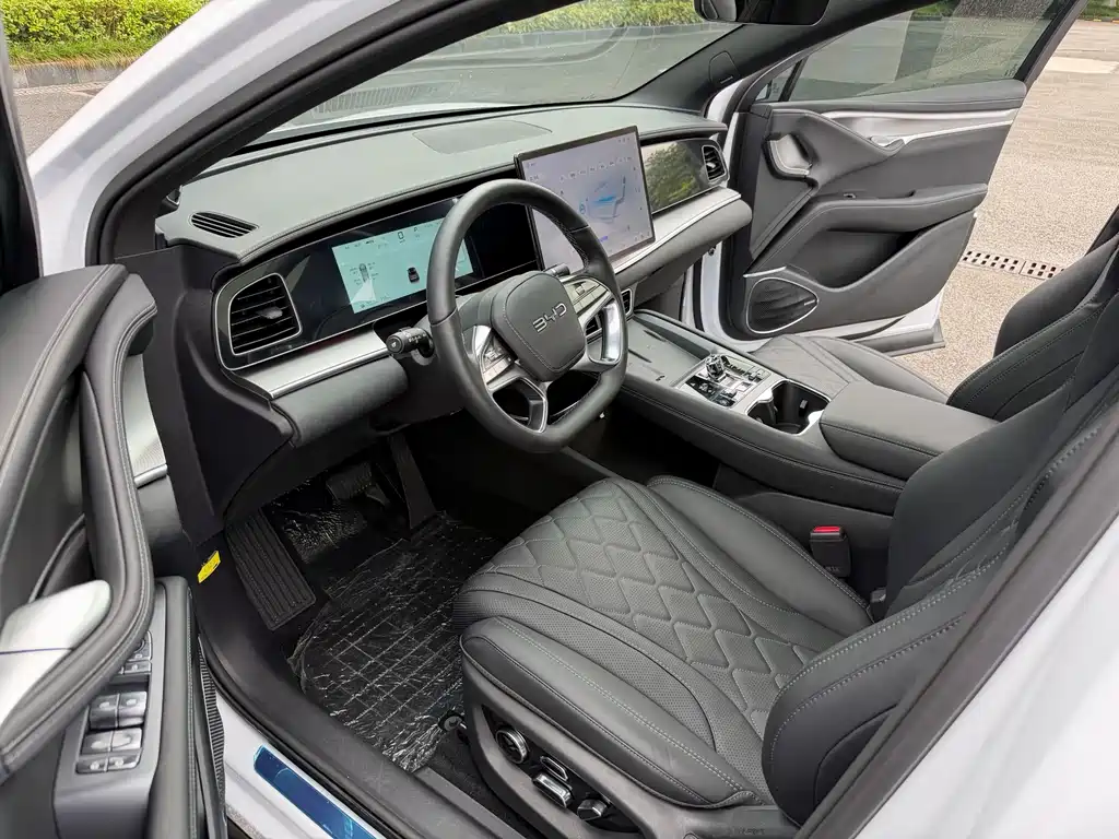 BYD 07 EV 2024 610