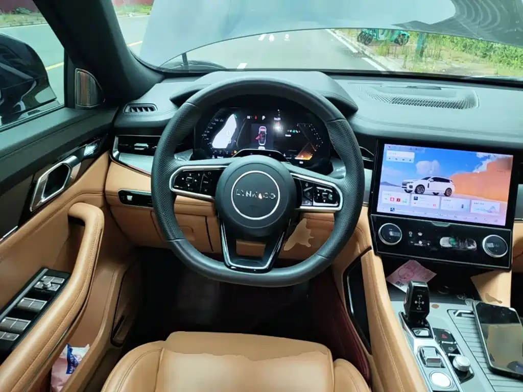 Lynk & Co 09 — миниатюра 11