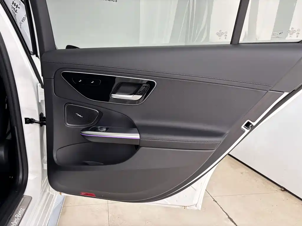 Mercedes-Benz C-Class New Energy — миниатюра 24