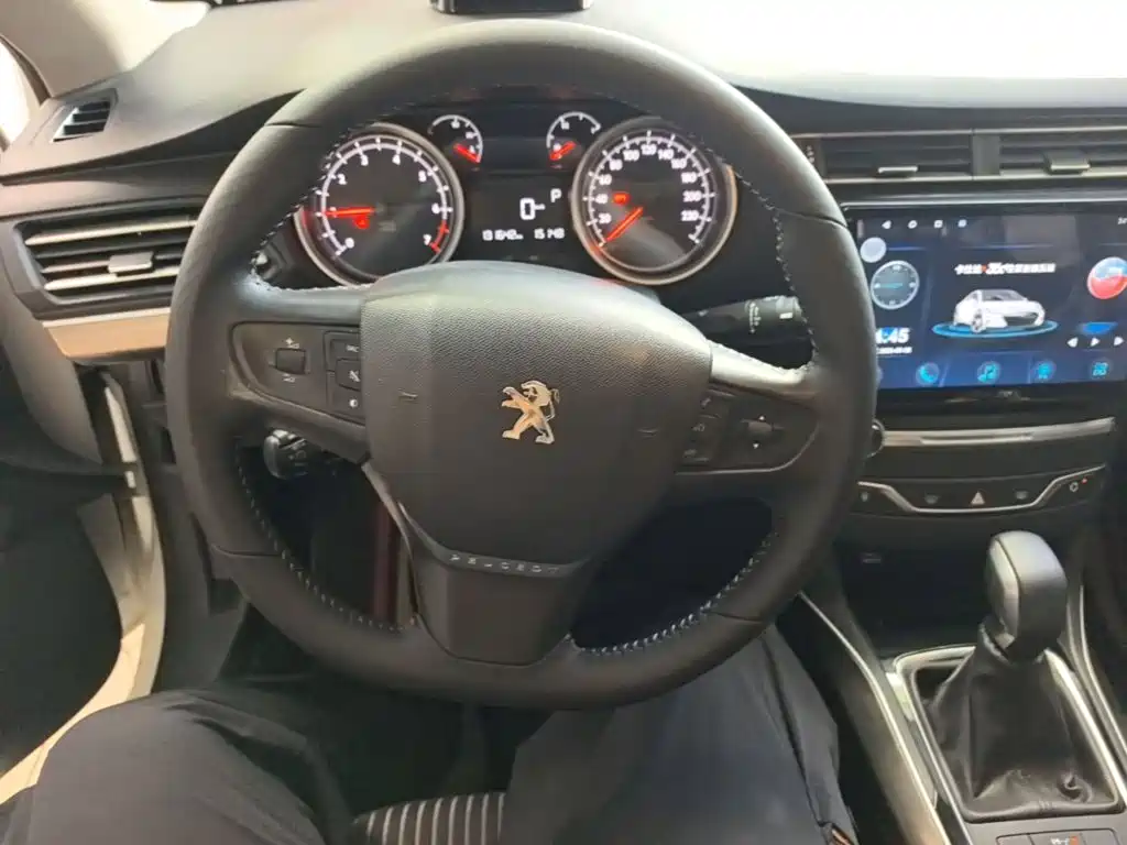 Peugeot 408 — миниатюра 11