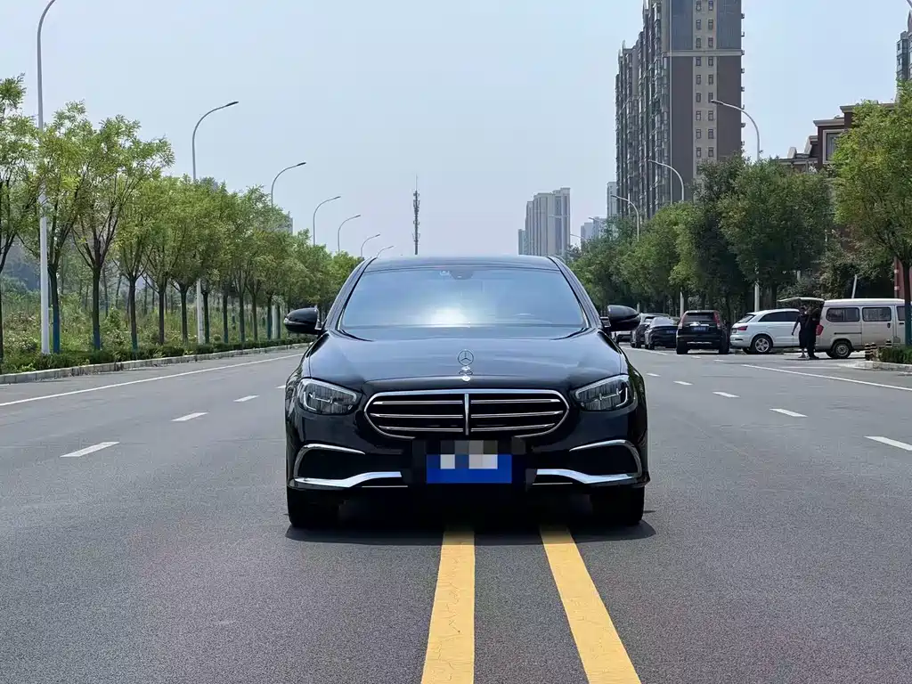 Mercedes-Benz E-Class E 2022 E 260 L