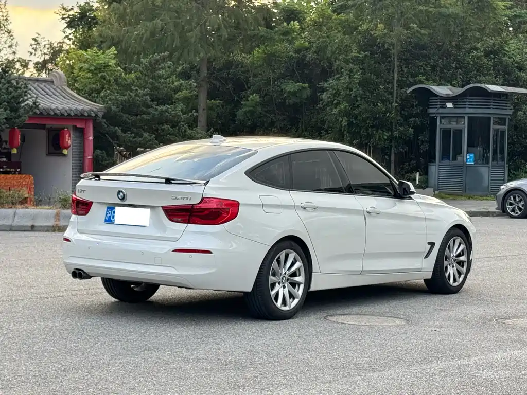 BMW 3 Series GT — миниатюра 4