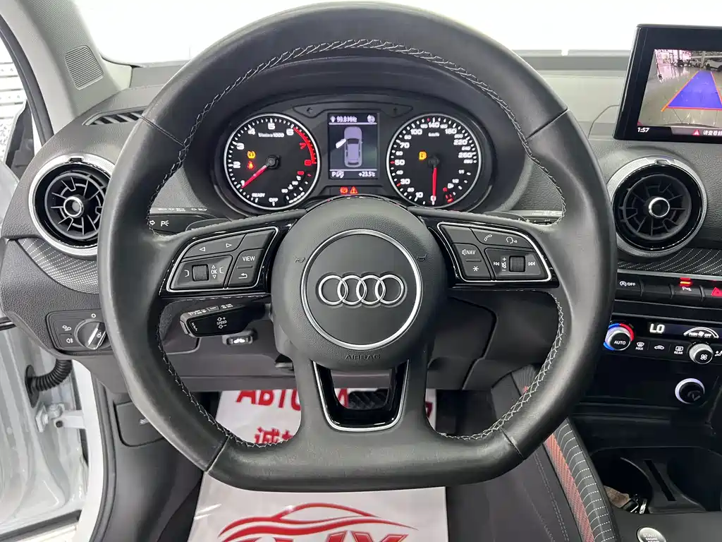 Audi Q2L — миниатюра 9