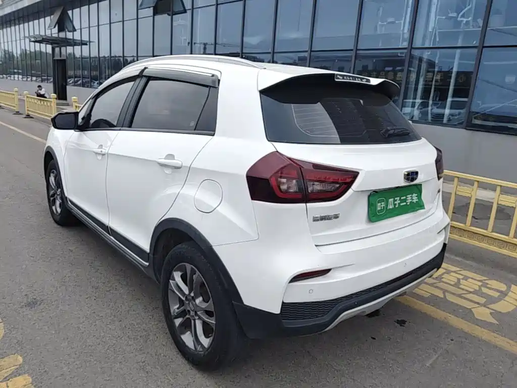 Geely Vision X3 — миниатюра 5