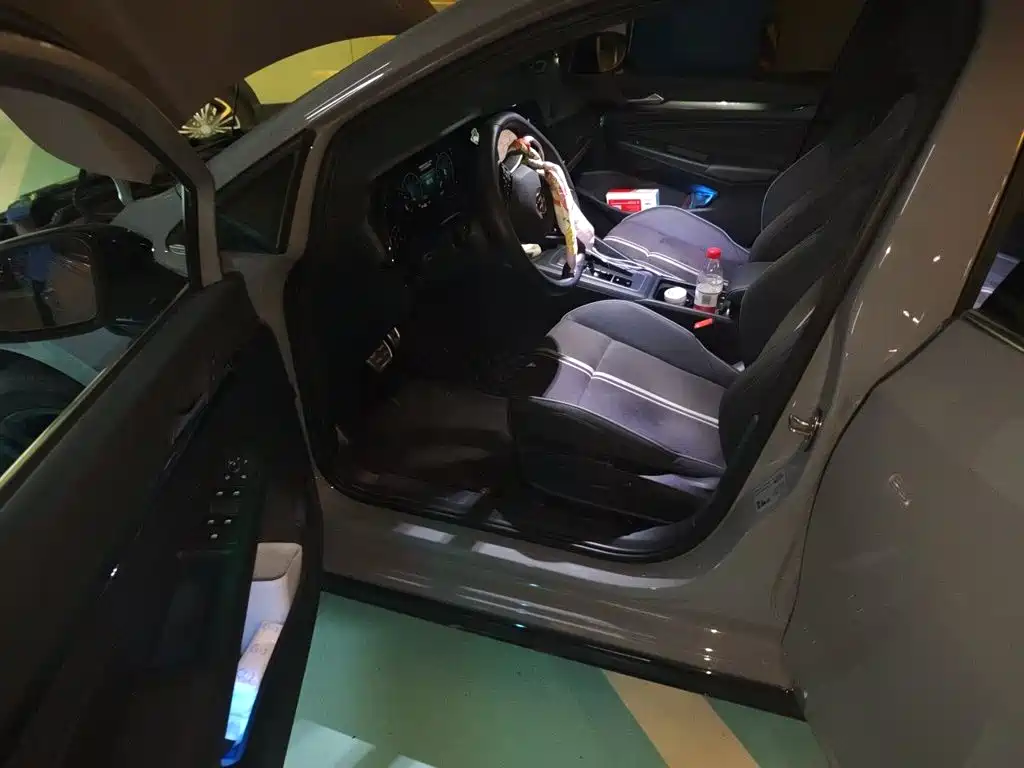 Volkswagen Golf — миниатюра 14