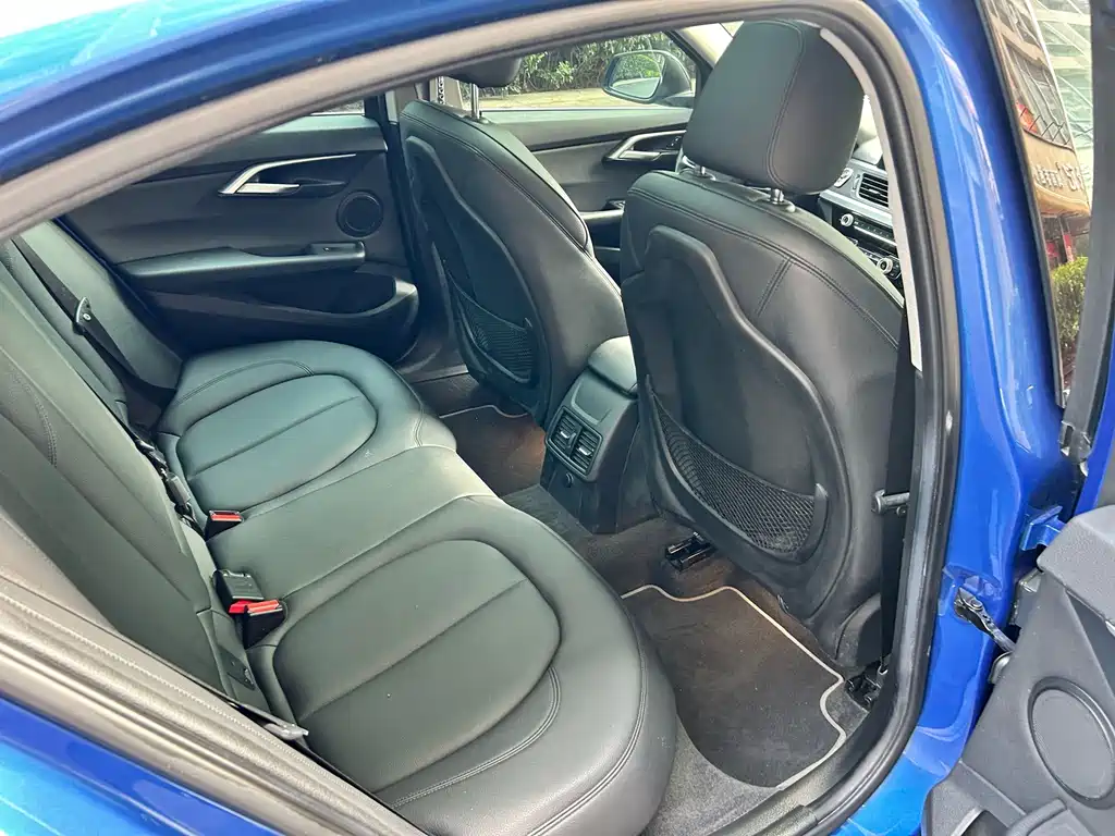 BMW 1 Series — миниатюра 16