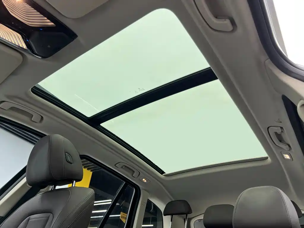 BMW iX3 — миниатюра 17