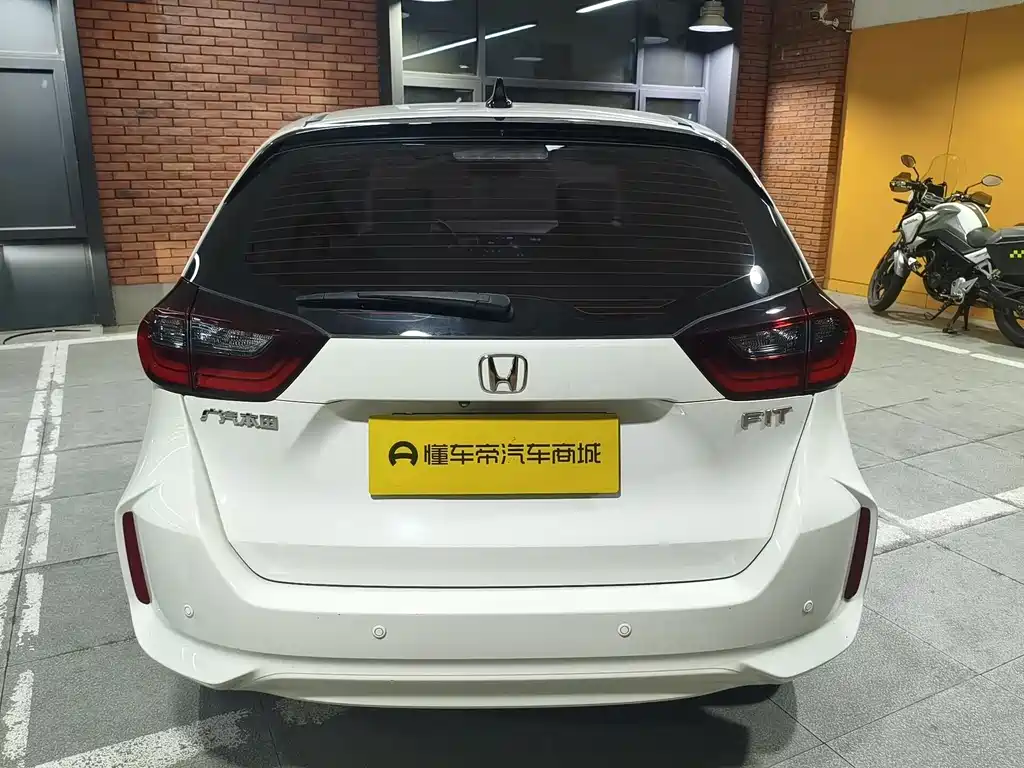 Honda Fit — миниатюра 8