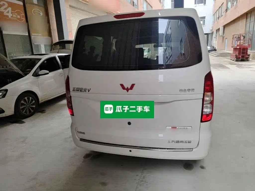 Wuling Hongguang V — миниатюра 8