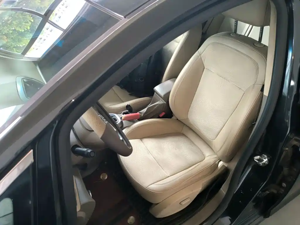Buick Excelle — миниатюра 15