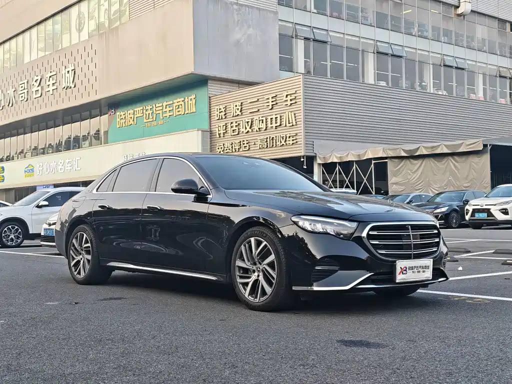 Mercedes-Benz E-Class — миниатюра 2