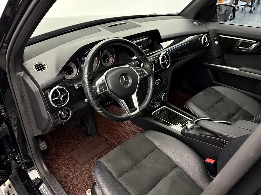 Mercedes-Benz GLK-Class — миниатюра 10