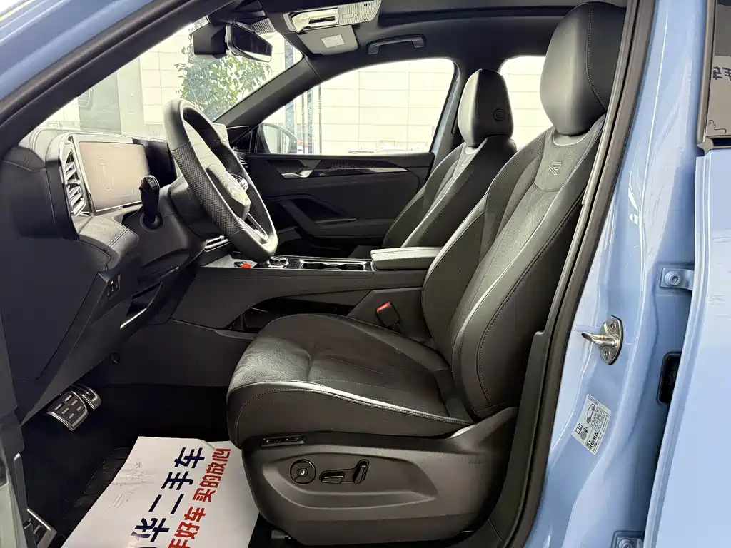 Volkswagen Tiguan L — миниатюра 6