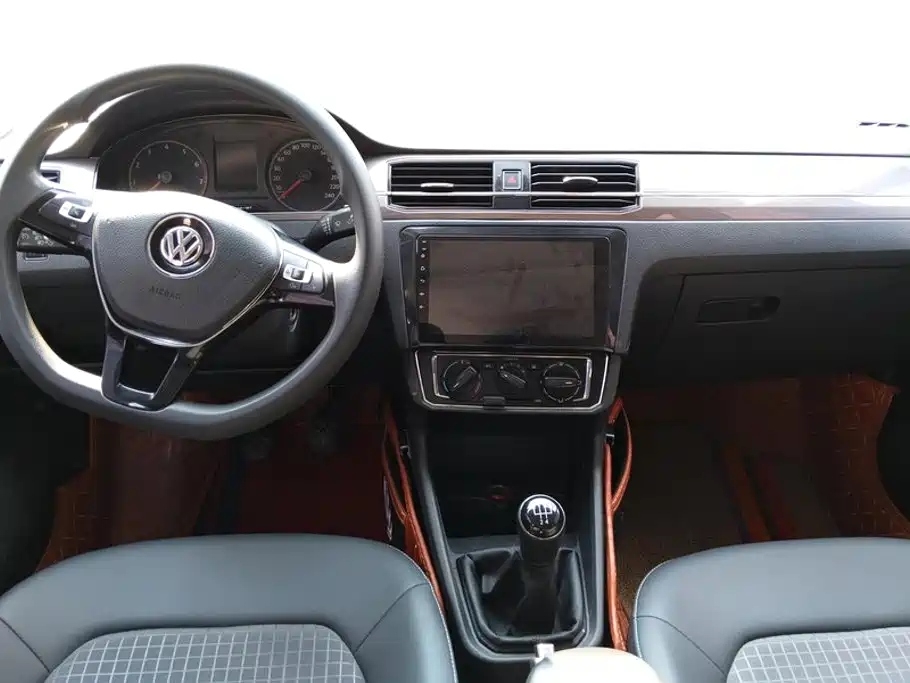 Volkswagen Santana — миниатюра 12