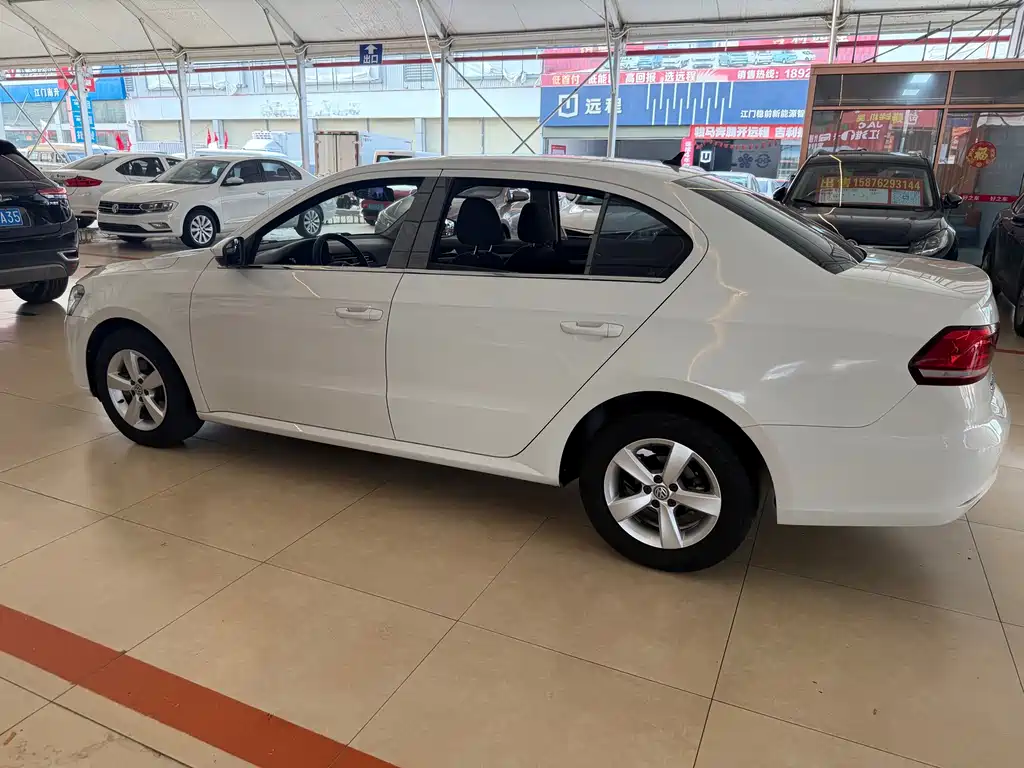 Volkswagen Lavida — миниатюра 10