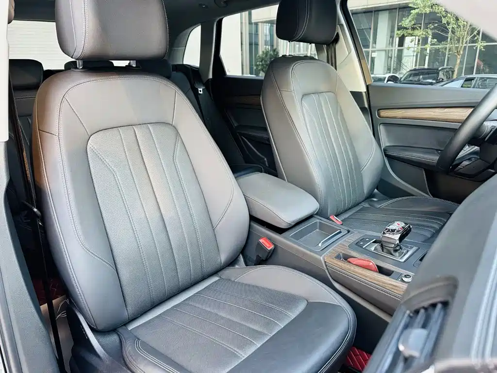 Audi Q5L 2024 40 TFSI Luxury