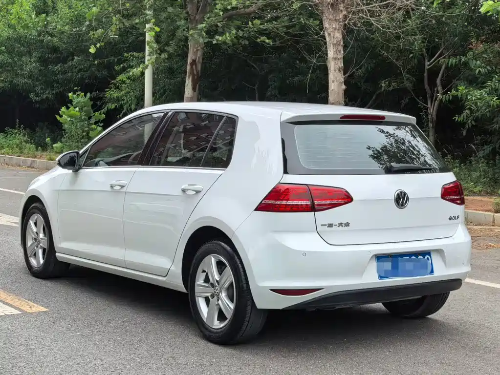 Volkswagen Golf 2015 1.6L AT Comfort