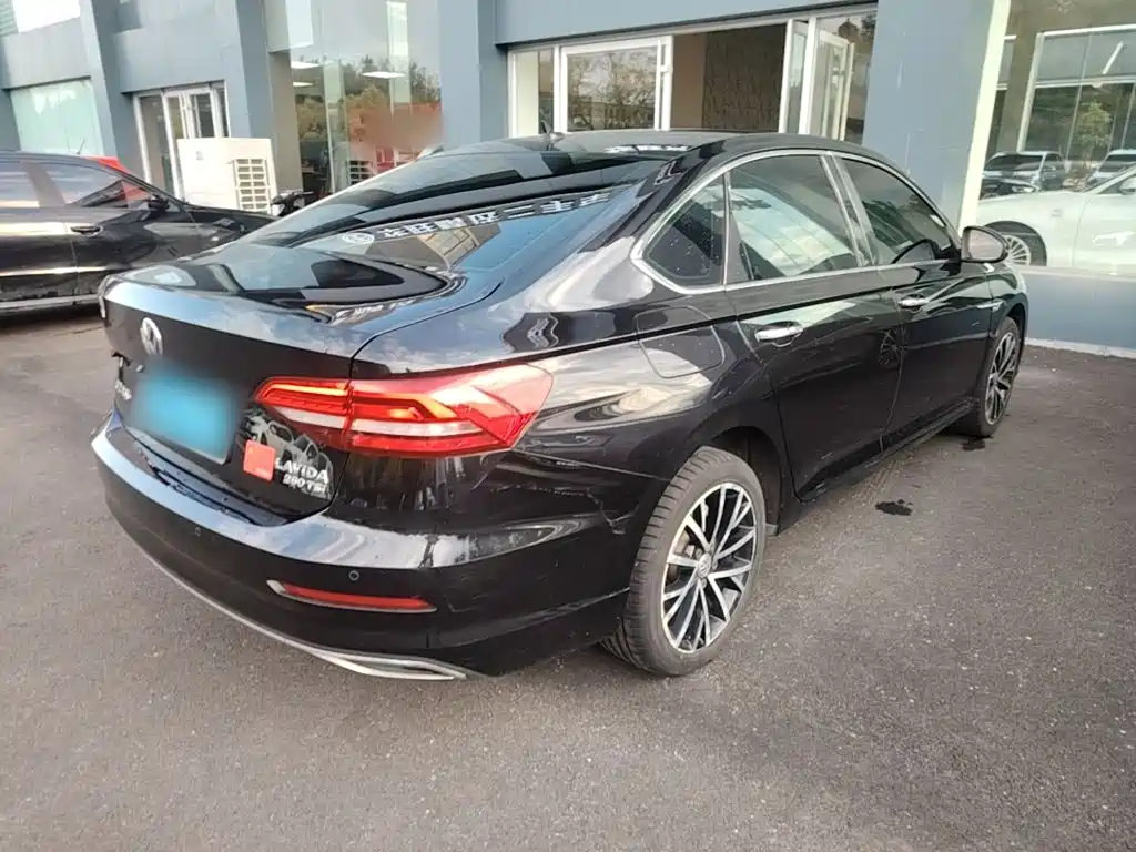 Volkswagen Lavida — миниатюра 7