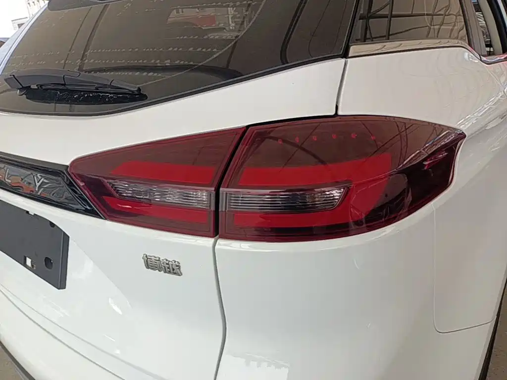 Geely Boyue — миниатюра 8