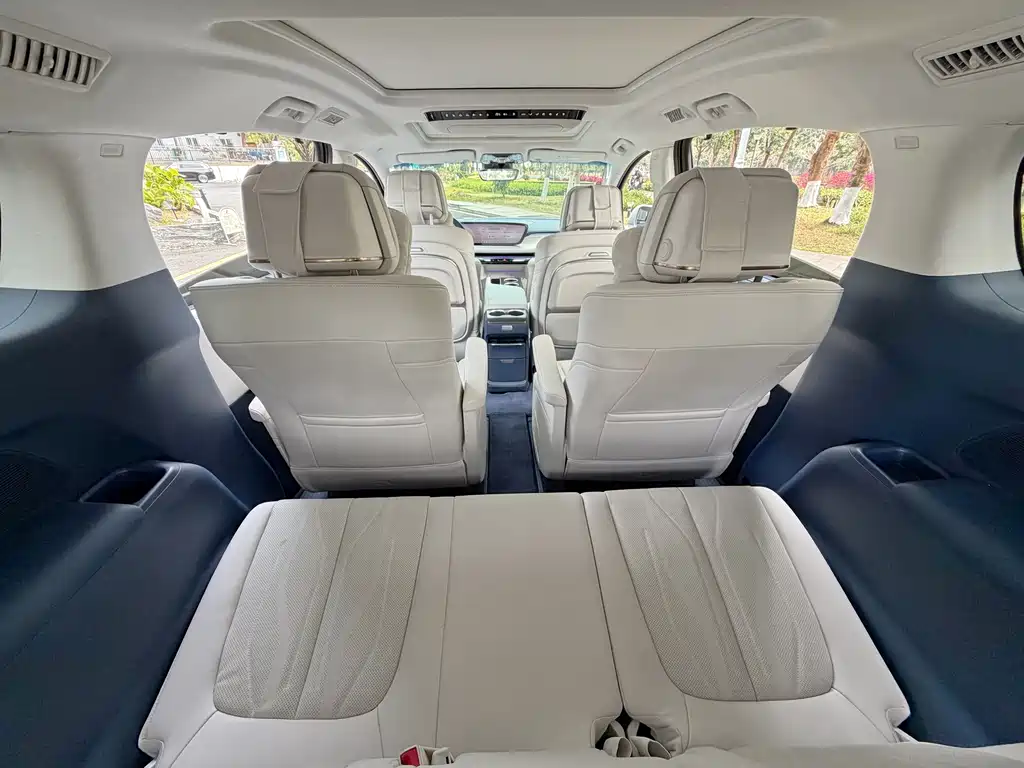 BUICK GL8 NEW ENERGY