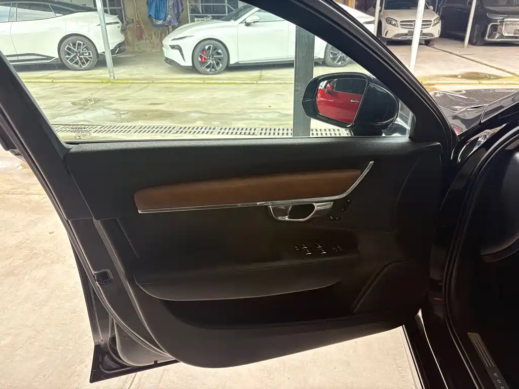 Volvo S90 2020 T5 Luxury