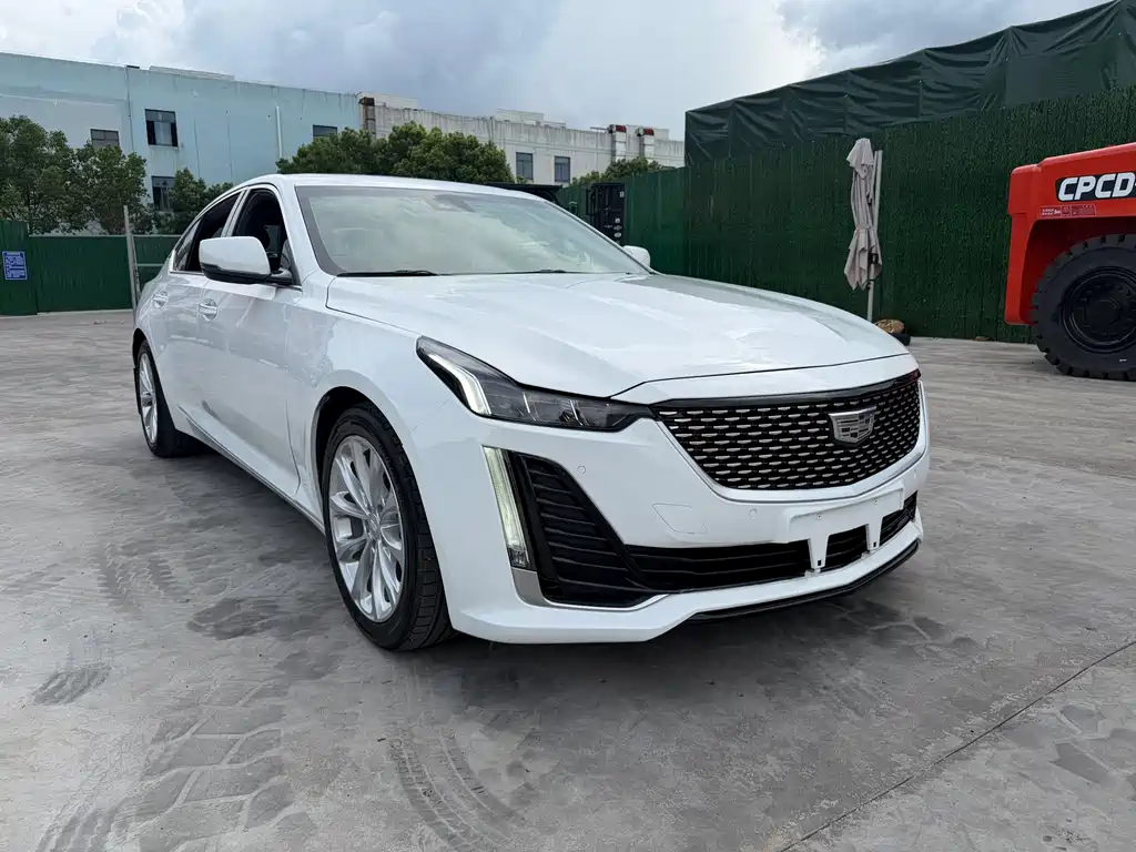 Cadillac CT5 28T Luxury Type, фото 2