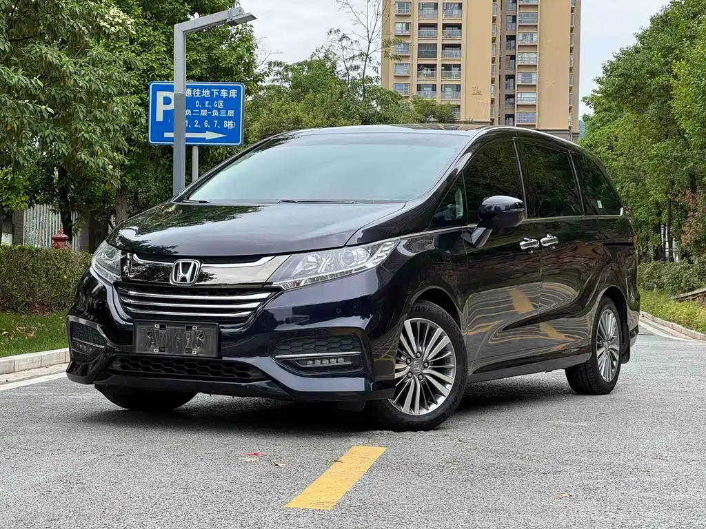 Honda Odyssey 2018 2.4L Luxury