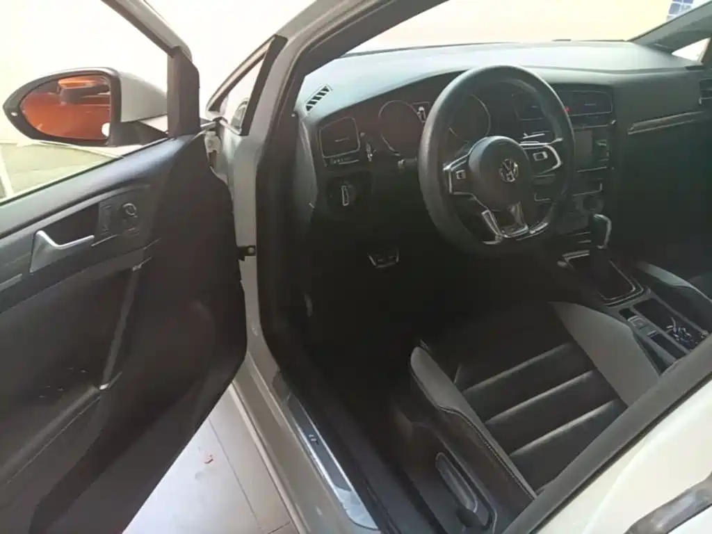 Volkswagen Golf — миниатюра 16