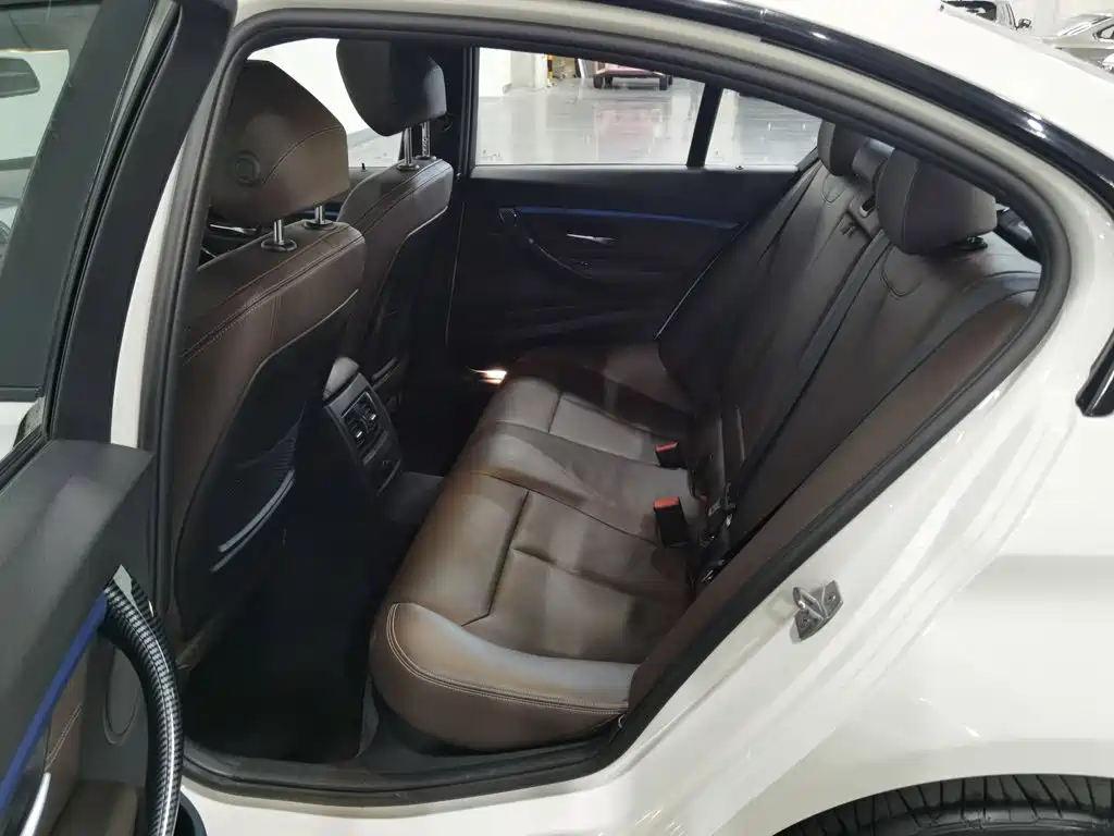 BMW 3 Series — миниатюра 15