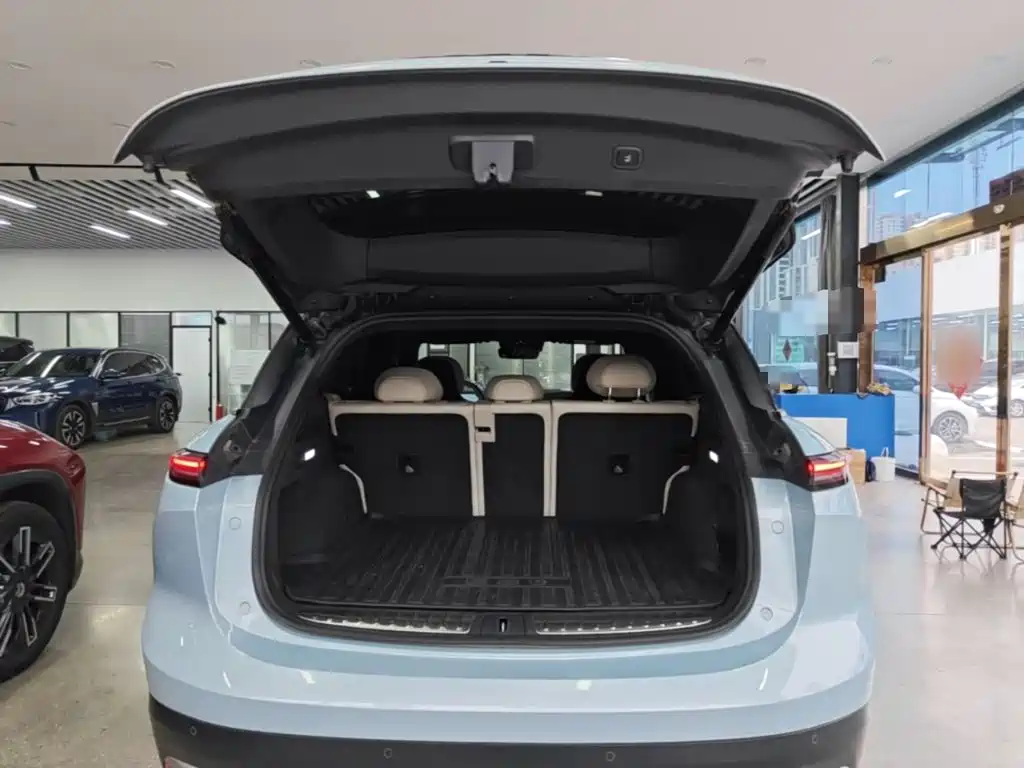 NIO ES6 — миниатюра 19