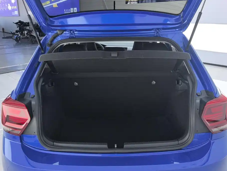 Volkswagen Polo — миниатюра 4