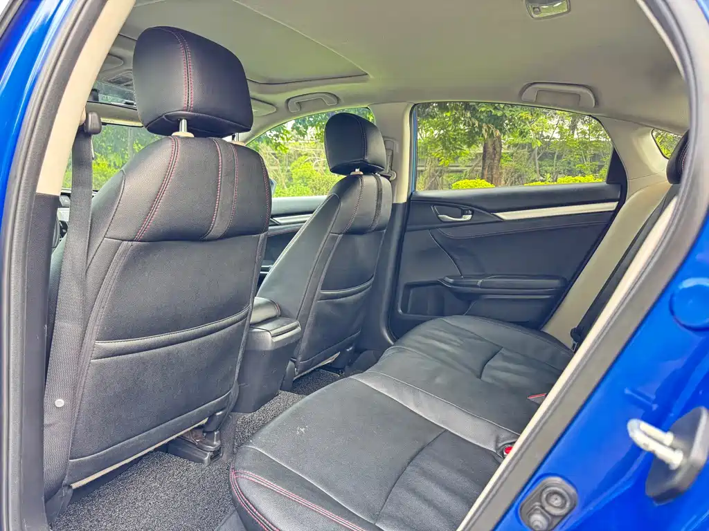 Honda Civic — миниатюра 13