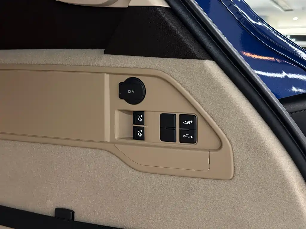 Volkswagen Touareg — миниатюра 9