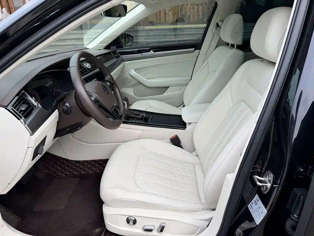 Volkswagen Phideon — миниатюра 8